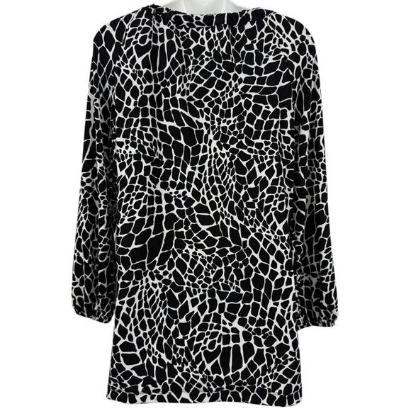 Chicos Travelers Womens Slinky Liquid Knit Animal Print Long Sleeve Top sz 1 / M - Picture 14 of 16